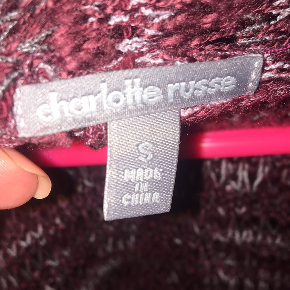 NEVER WORN maroon and white heavy cardigan - Picture 2 of 5